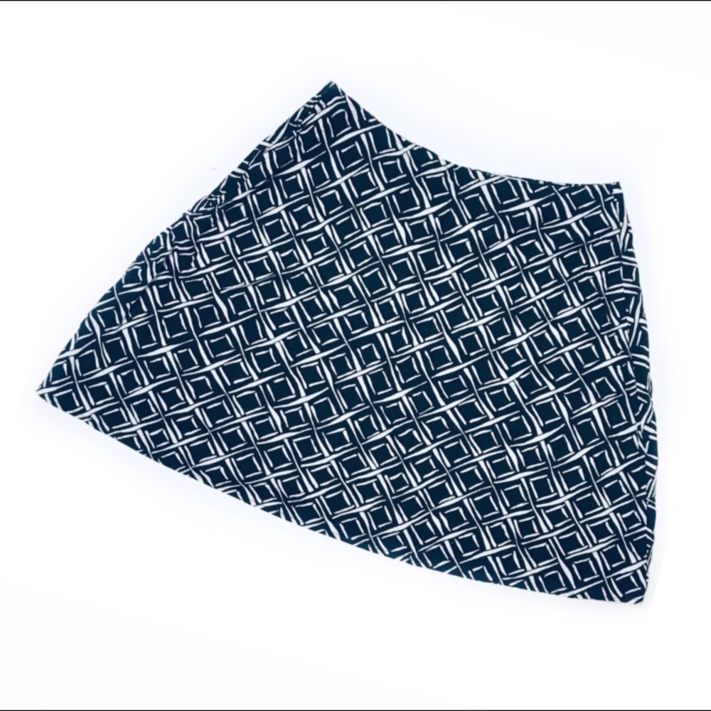🌲3/$20 Kathie Lee 12 Mini Midi Black White Diamond Skirt